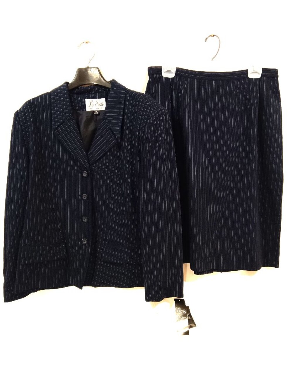 Le Suit Skirt Suit Size 16 (XL) Vintage Women 2 Piece Outfit NWT Blue Pinstripe